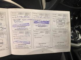 Nissan Navara vaihtoauto