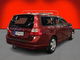 Volvo V70 vaihtoauto