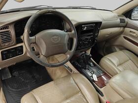 Toyota Land Cruiser vaihtoauto