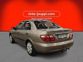 Nissan Almera vaihtoauto
