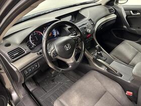 Honda Accord vaihtoauto