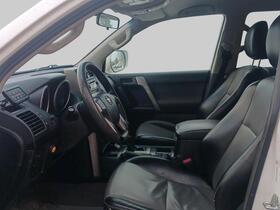 Toyota Land Cruiser vaihtoauto