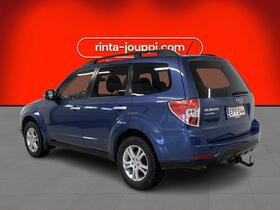 Subaru Forester vaihtoauto