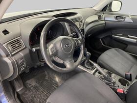 Subaru Forester vaihtoauto