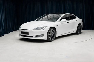 Tesla Model S vaihtoauto