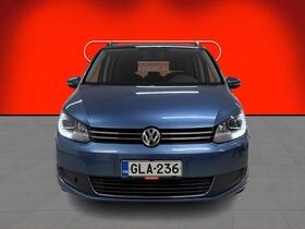 Volkswagen Touran vaihtoauto