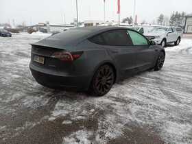 Tesla Model 3 vaihtoauto