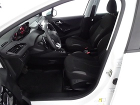 Peugeot 208 vaihtoauto