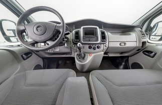 Opel Vivaro vaihtoauto