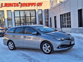 Toyota Auris vaihtoauto