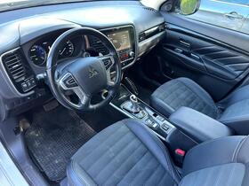 Mitsubishi Outlander PHEV vaihtoauto