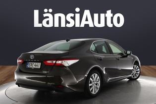 Toyota Camry vaihtoauto