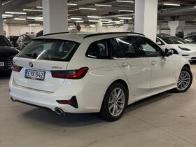 BMW 330 vaihtoauto
