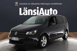 Volkswagen Touran vaihtoauto