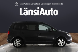 Volkswagen Touran vaihtoauto