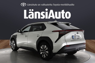 Toyota bZ4X vaihtoauto