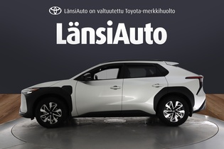 Toyota bZ4X vaihtoauto