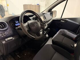 Opel Vivaro vaihtoauto