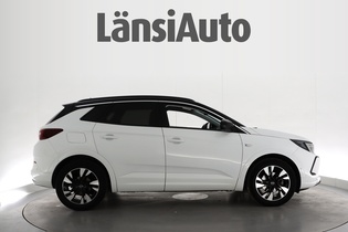 Opel Grandland vaihtoauto