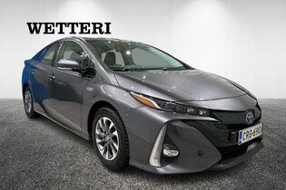 Toyota Prius Plug-in vaihtoauto