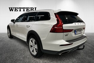 Volvo V60 Cross Country vaihtoauto