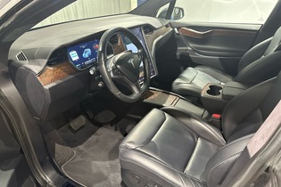 Tesla Model X vaihtoauto