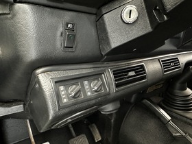 Land Rover Defender vaihtoauto