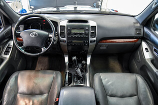 Toyota Land Cruiser vaihtoauto
