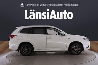 Mitsubishi Outlander PHEV vaihtoauto