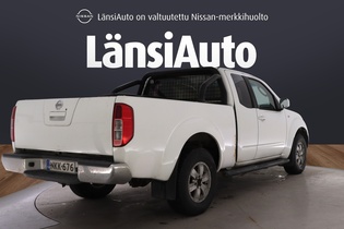 Nissan Navara vaihtoauto