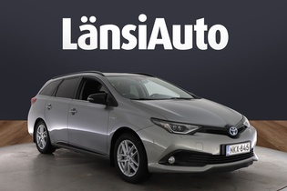 Toyota Auris vaihtoauto