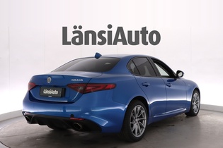 Alfa Romeo Giulia vaihtoauto