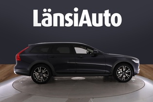 Volvo V90 Cross Country vaihtoauto