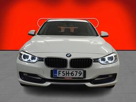 BMW 320 vaihtoauto
