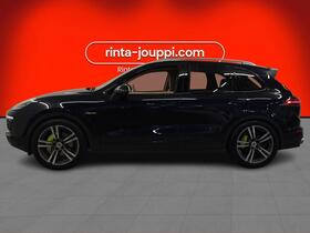 Porsche Cayenne vaihtoauto