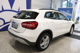 Mercedes-Benz GLA vaihtoauto