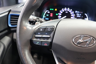 Hyundai IONIQ hybrid vaihtoauto