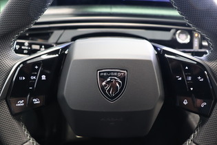 Peugeot E-3008 vaihtoauto