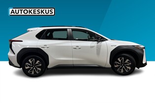 Toyota bZ4X vaihtoauto