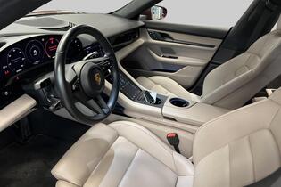 Porsche Taycan vaihtoauto