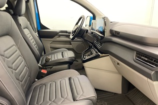 Ford Tourneo Custom vaihtoauto