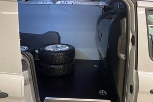 Ford Transit Connect vaihtoauto