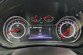 Opel Insignia vaihtoauto