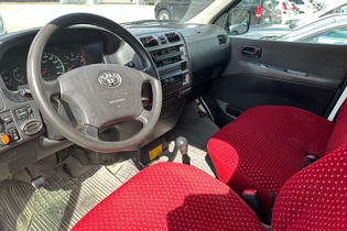 Toyota Hiace vaihtoauto
