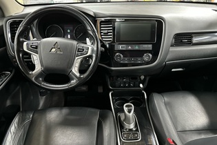 Mitsubishi Outlander PHEV vaihtoauto