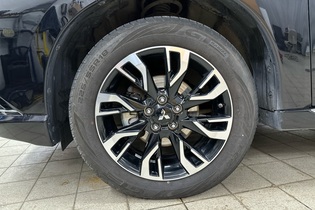 Mitsubishi Outlander PHEV vaihtoauto
