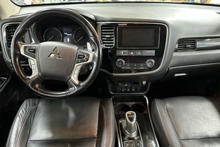 Mitsubishi Outlander PHEV vaihtoauto
