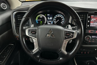 Mitsubishi Outlander PHEV vaihtoauto