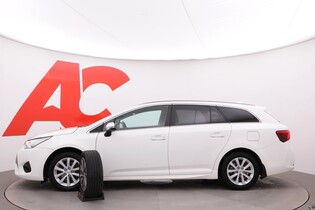 Toyota Avensis vaihtoauto