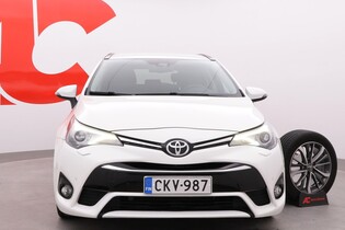 Toyota Avensis vaihtoauto